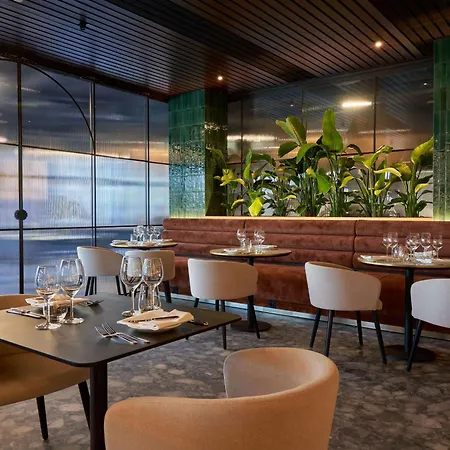 Moevenpick & Hotel 5*