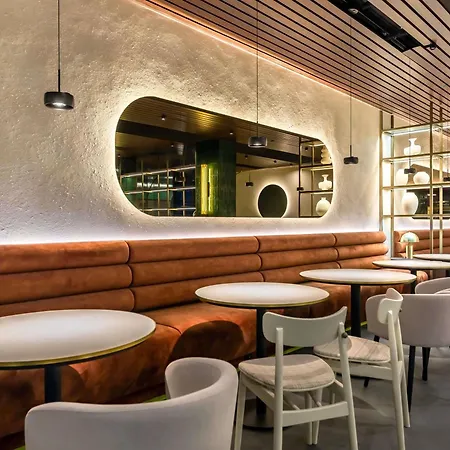 Szálloda Moevenpick & 5*