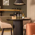 Moevenpick & Отель Карпач