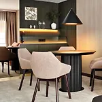 Mövenpick Resort&spa Hotell 5*