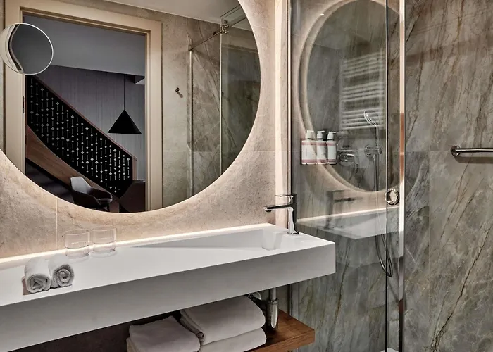 Moevenpick & فندق