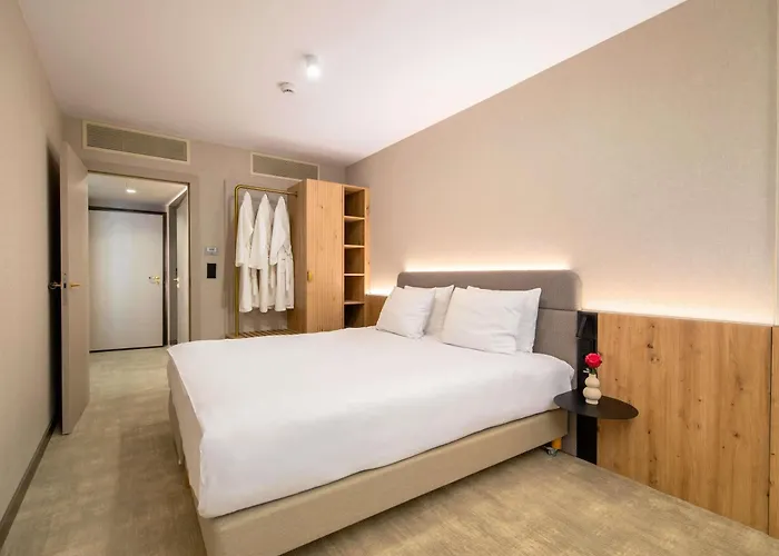 Отель Moevenpick & Карпач