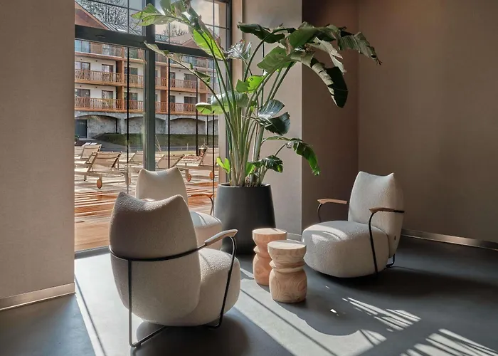 Отель Moevenpick & Карпач